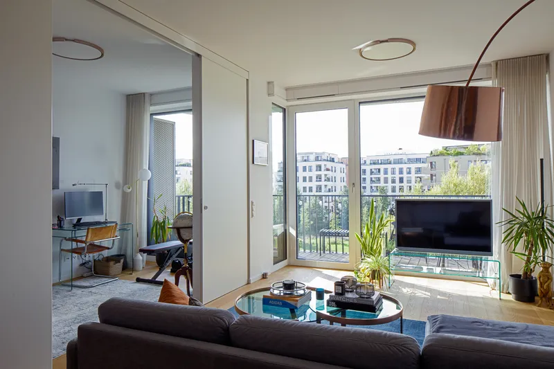 Luxuriöses Wohnen am Park mit Panoramablick – Erstbezugscharakter & Designermöbel am Potsdamer Platz — photo 1